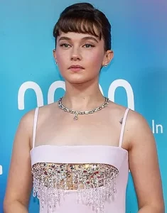 330px Cailee Spaeny 2023 cropped 11zon