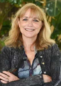 Karenallen17 cropped 11zon