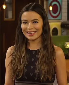 Miranda Cosgrove NickRewind 2022 11zon