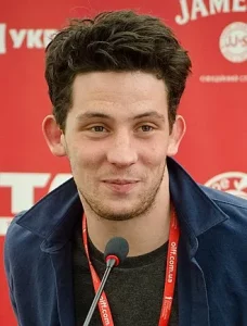 330px Josh OConnor at the 6th Odessa International Film Festival 4 11zon