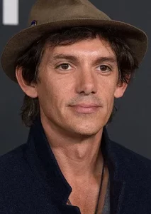 330px Lukas Haas in 2018 11zon