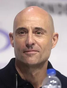 330px Mark Strong by Gage Skidmore 11zon 2