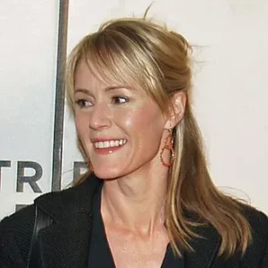 Mary Stuart Masterson by David Shankbone cropped 11zon