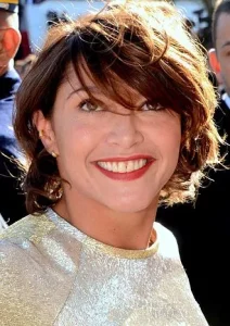 330px Emma de Caunes Cannes 2015 11zon
