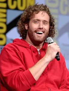 330px T. J. Miller by Gage Skidmore 2 11zon