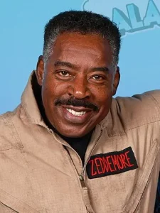 Ernie Hudson Photo Op GalaxyCon Raleigh 2024 11zon