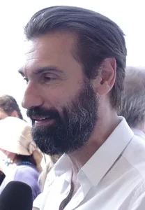 Fabrizio Gifuni cropped 11zon
