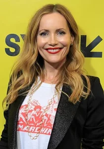 Leslie Mann at SXSW Red Carpet premiere of BLOCKERS 39852917225 cropped 11zon