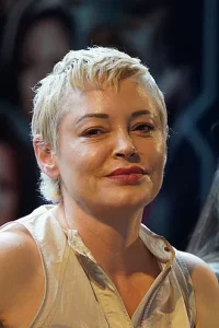 Rose McGowan 529229632832 11zon
