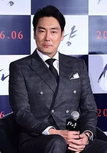 ChoJin woong at news conference of movie 사냥